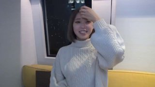 handjob精油撸管射精系列第一部-肤白美女各种手势撸管下面用按摩器震动自慰